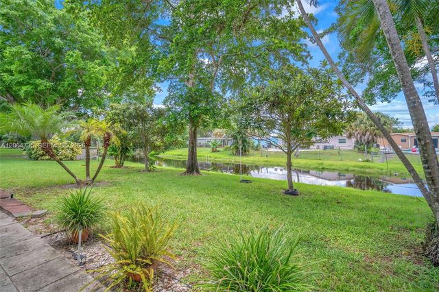 301 NW 76th Ave 102, Margate, FL 33063