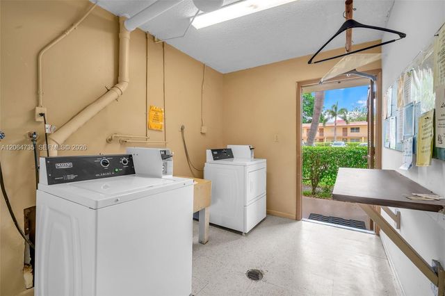 301 NW 76th Ave 102, Margate, FL 33063