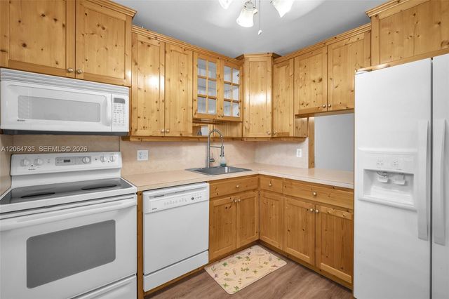 301 NW 76th Ave 102, Margate, FL 33063