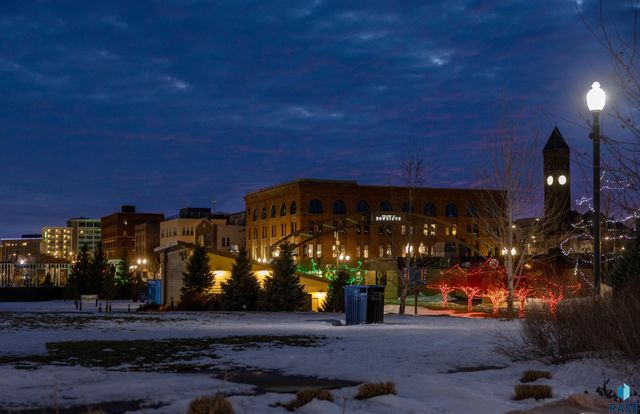 421 N Phillips Ave Avenue 301, Sioux Falls, SD 57104