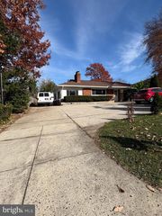 10229 GREEN FOREST DR, Silver Spring, MD 20903