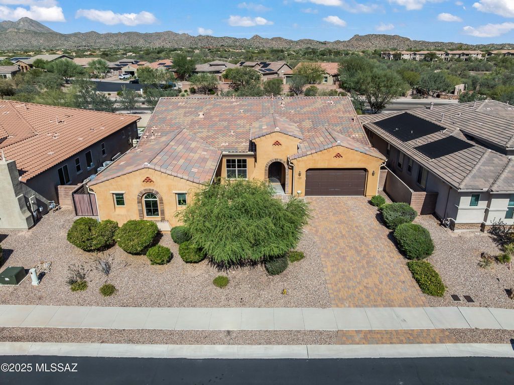 13543 N Trailing Indigo Court, Oro Valley, AZ 85755
