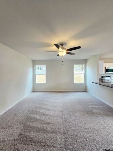 1610 Meadow Lane, Whitehouse, TX 75791