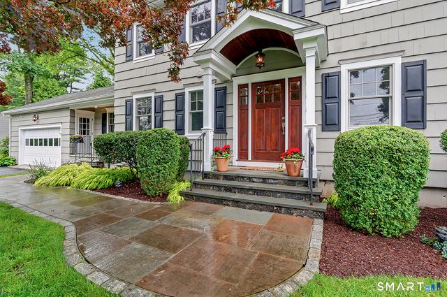83 Lamplighter Lane, Fairfield, CT 06825