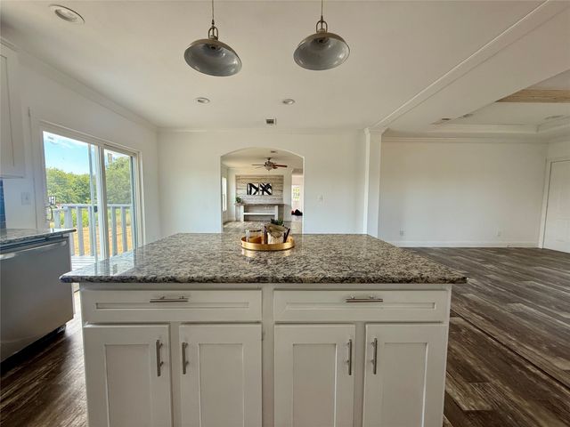 12918 Cleburne Highway, Cresson, TX 76035