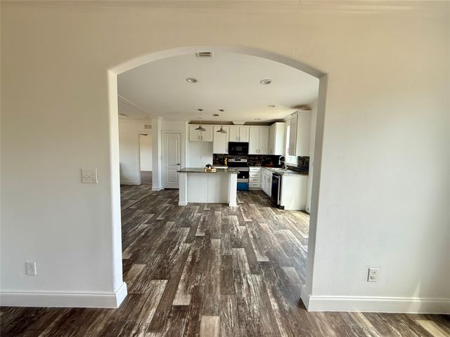 12918 Cleburne Highway, Cresson, TX 76035