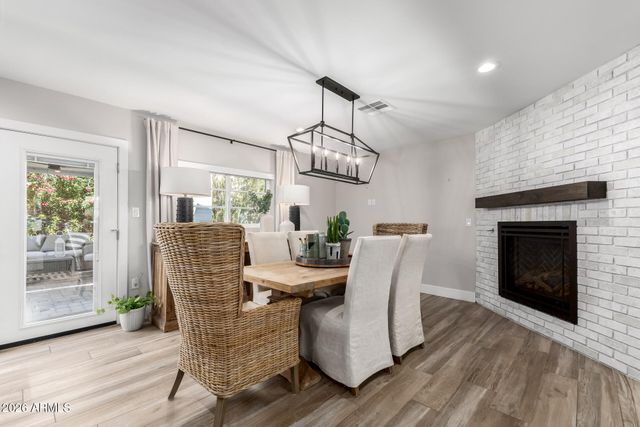 4008 E FAIRMOUNT Avenue, Phoenix, AZ 85018