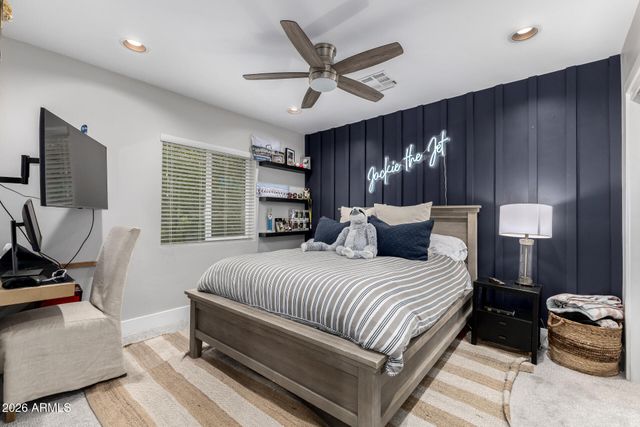 4008 E FAIRMOUNT Avenue, Phoenix, AZ 85018