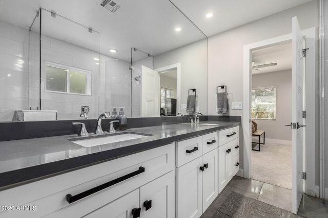 4008 E FAIRMOUNT Avenue, Phoenix, AZ 85018