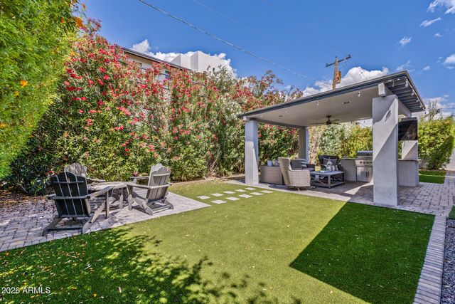 4008 E FAIRMOUNT Avenue, Phoenix, AZ 85018