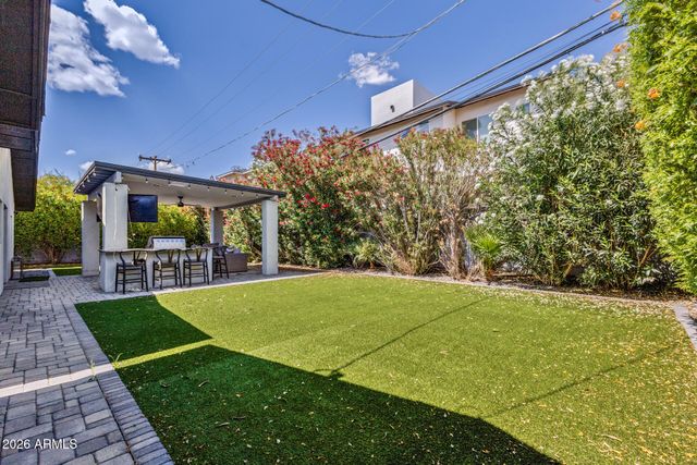 4008 E FAIRMOUNT Avenue, Phoenix, AZ 85018