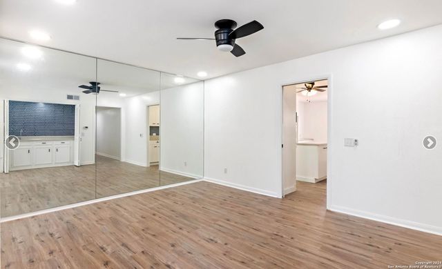 7500 Callaghan Rd Apt 152, San Antonio, TX 78229