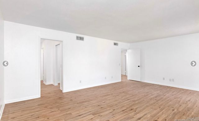 7500 Callaghan Rd Apt 152, San Antonio, TX 78229