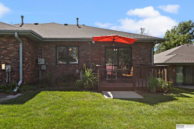 5444 Pioneers Boulevard, Lincoln, NE 68506