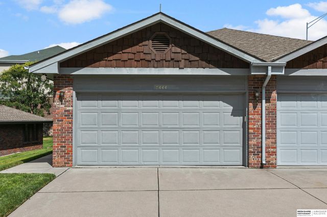 5444 Pioneers Boulevard, Lincoln, NE 68506