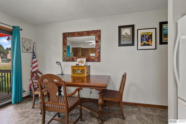 5444 Pioneers Boulevard, Lincoln, NE 68506