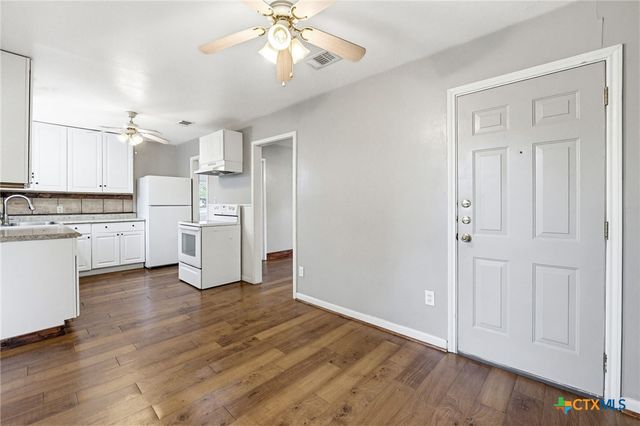 1009 S 5th Street, Copperas Cove, TX 76522