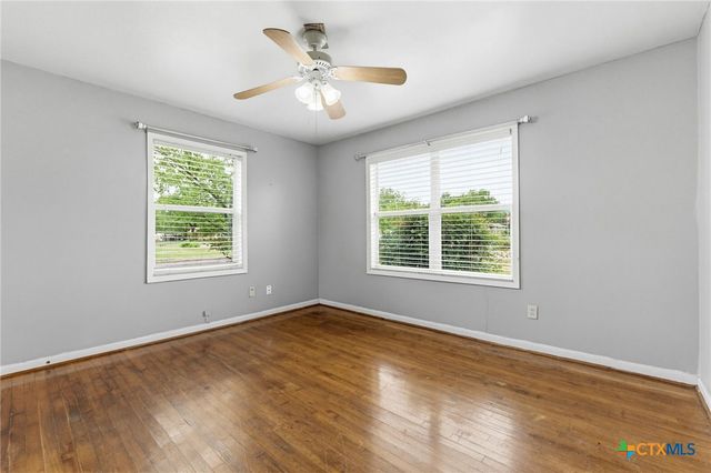 1009 S 5th Street, Copperas Cove, TX 76522