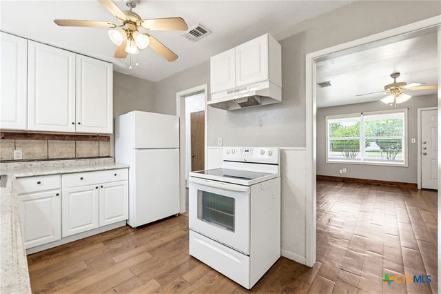 1009 S 5th Street, Copperas Cove, TX 76522