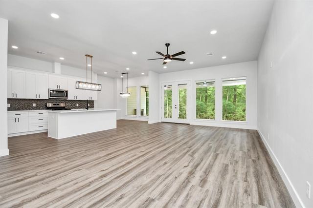 12163 La Salle River Rd, Conroe, TX 77304