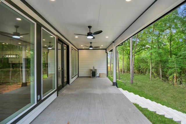 12163 La Salle River Rd, Conroe, TX 77304