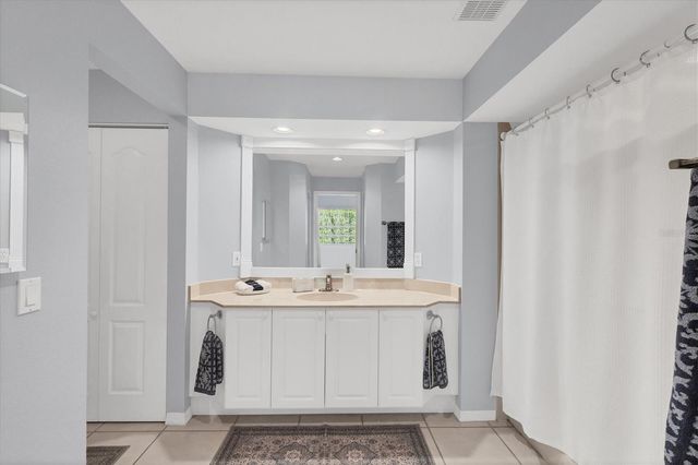 3803 54TH DRIVE W 203, Bradenton, FL 34210