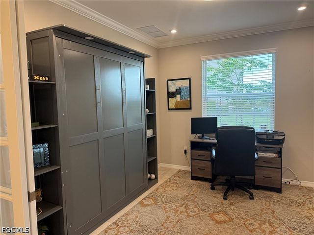 9403 Pocida CT 101, Naples, FL 34119