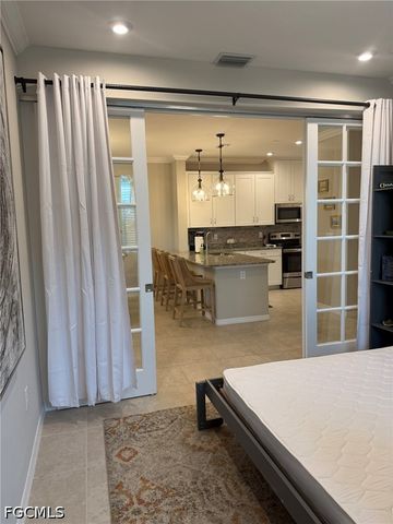 9403 Pocida CT 101, Naples, FL 34119