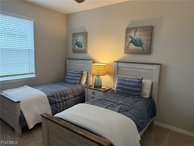 9403 Pocida CT 101, Naples, FL 34119