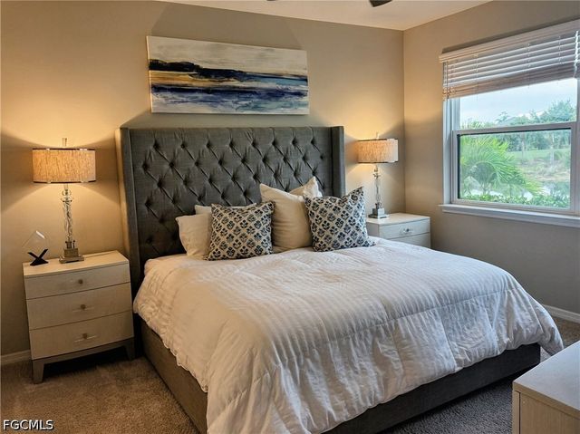 9403 Pocida CT 101, Naples, FL 34119