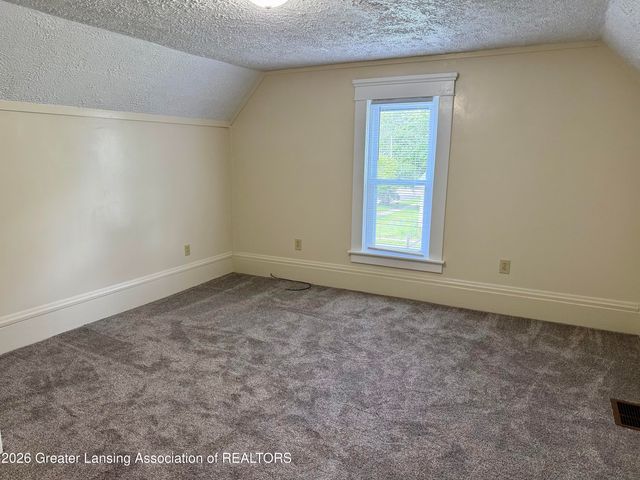 535 S Fairview Avenue, Lansing, MI 48912