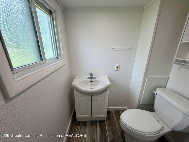 535 S Fairview Avenue, Lansing, MI 48912