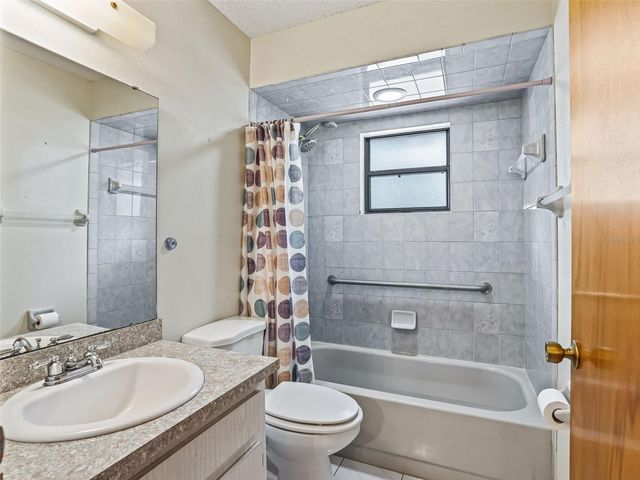 15 MIDDLEGROUND ROAD, Ocala, FL 34482