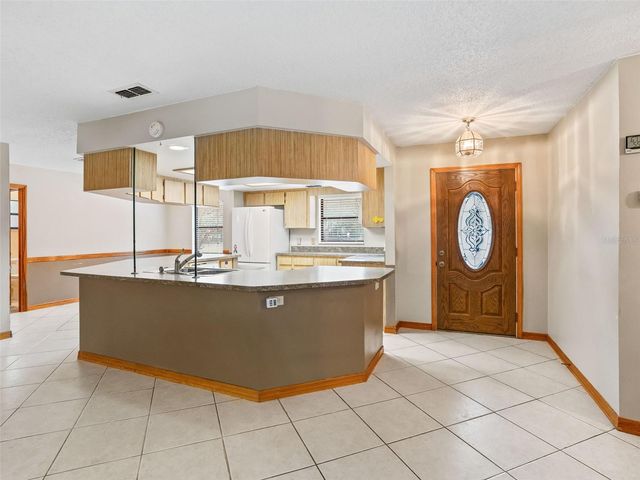 15 MIDDLEGROUND ROAD, Ocala, FL 34482