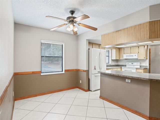 15 MIDDLEGROUND ROAD, Ocala, FL 34482