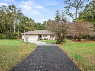 15 MIDDLEGROUND ROAD, Ocala, FL 34482