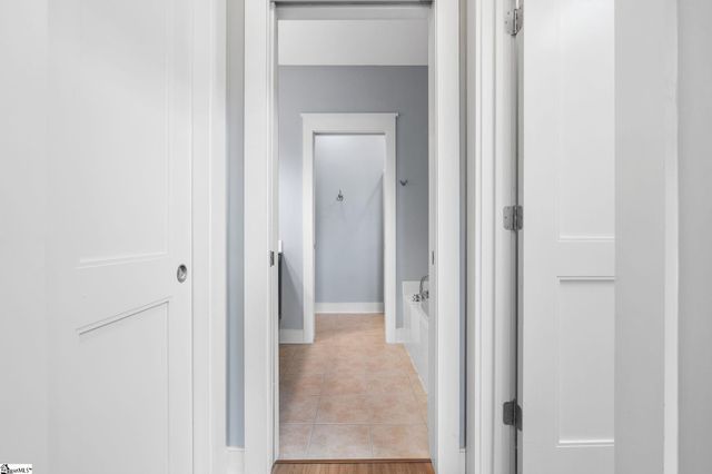 155 Riverplace Unit 401, Greenville, SC 29601