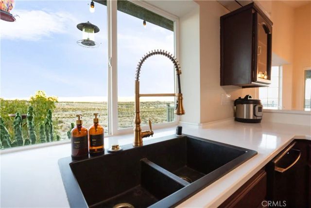 71159 Sullivan, 29 Palms, CA 92277