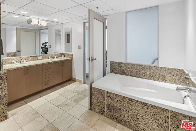 13700 Marina Pointe Drive 1620, Marina Del Rey, CA 90292