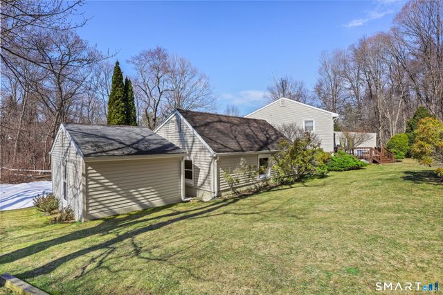 16 Sherwood Road, Ridgefield, CT 06877