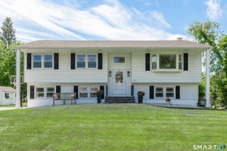 335 Redwood Lane, Cheshire, CT 06410