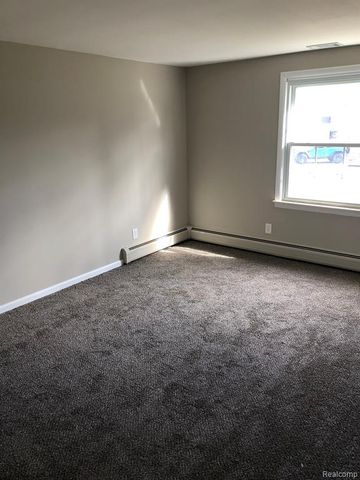 5510 Berkley Drive, Waterford, MI 48327