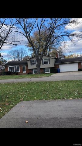 5510 Berkley Drive, Waterford, MI 48327