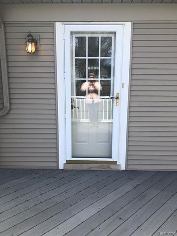 5510 Berkley Drive, Waterford, MI 48327