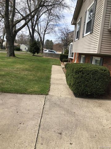 5510 Berkley Drive, Waterford, MI 48327