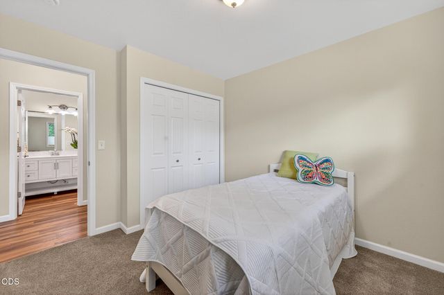 2990 NE Wells Acres Road, Bend, OR 97701