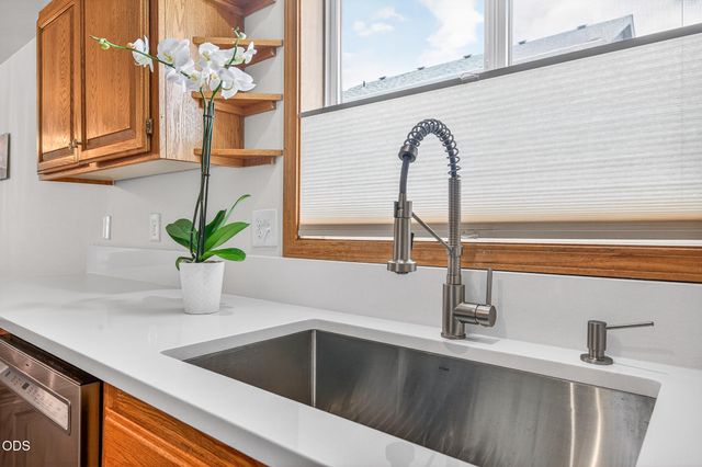 2990 NE Wells Acres Road, Bend, OR 97701