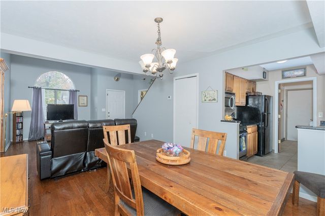 7184 Lexington Court, Northfield Center, OH 44067