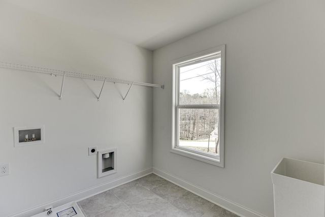 929 Lakeview, Commerce, GA 30529