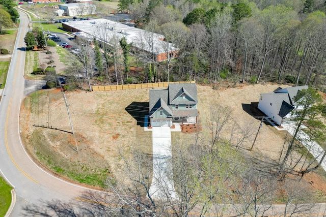 929 Lakeview, Commerce, GA 30529
